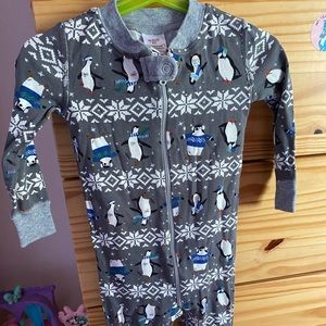 Hanna Andersson footless sleeper size 85cm, holiday pajamas